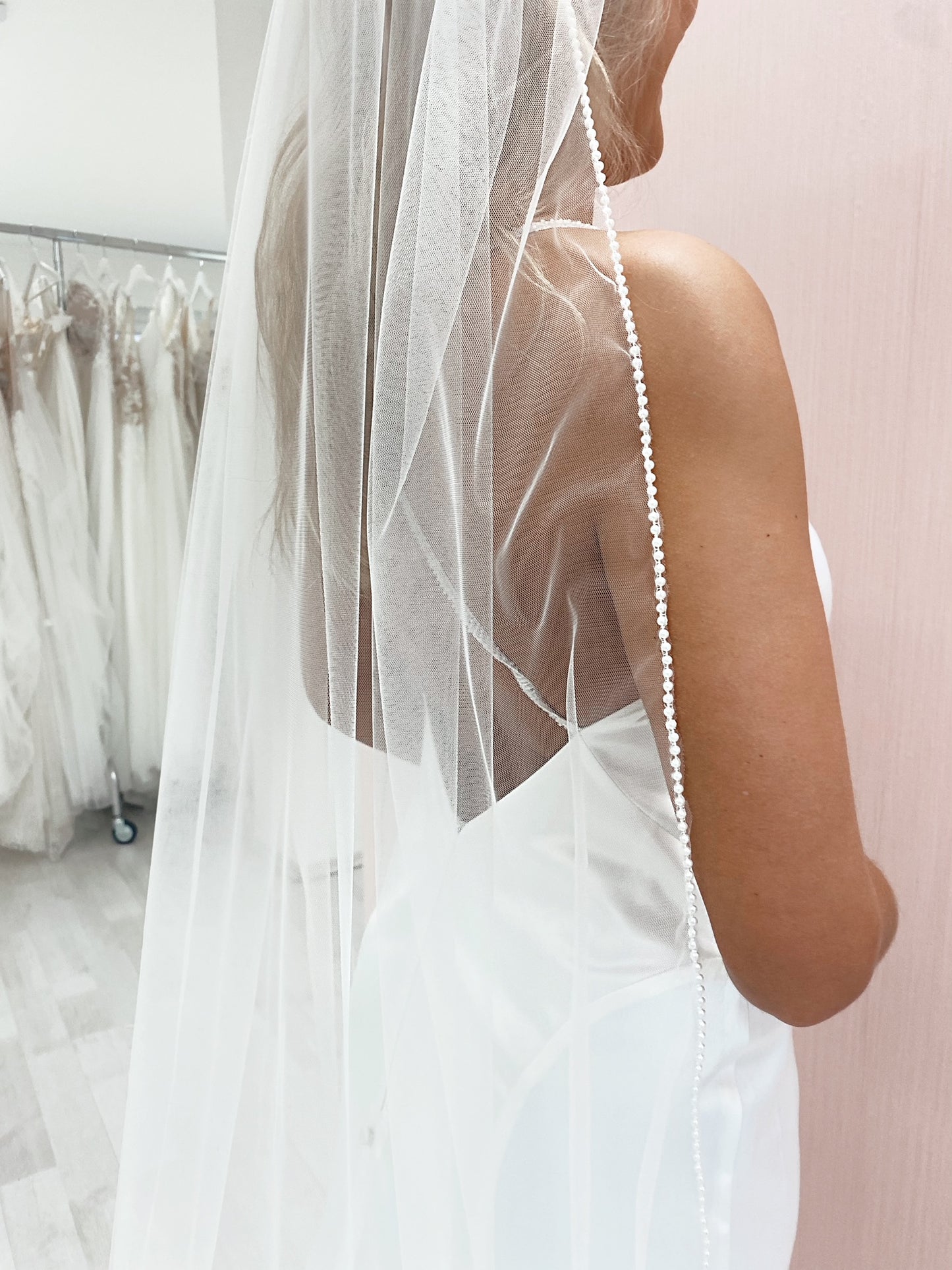 Voile de mariée à bord crayon, voile de mariage à un niveau de longueur de valse avec bord cordé