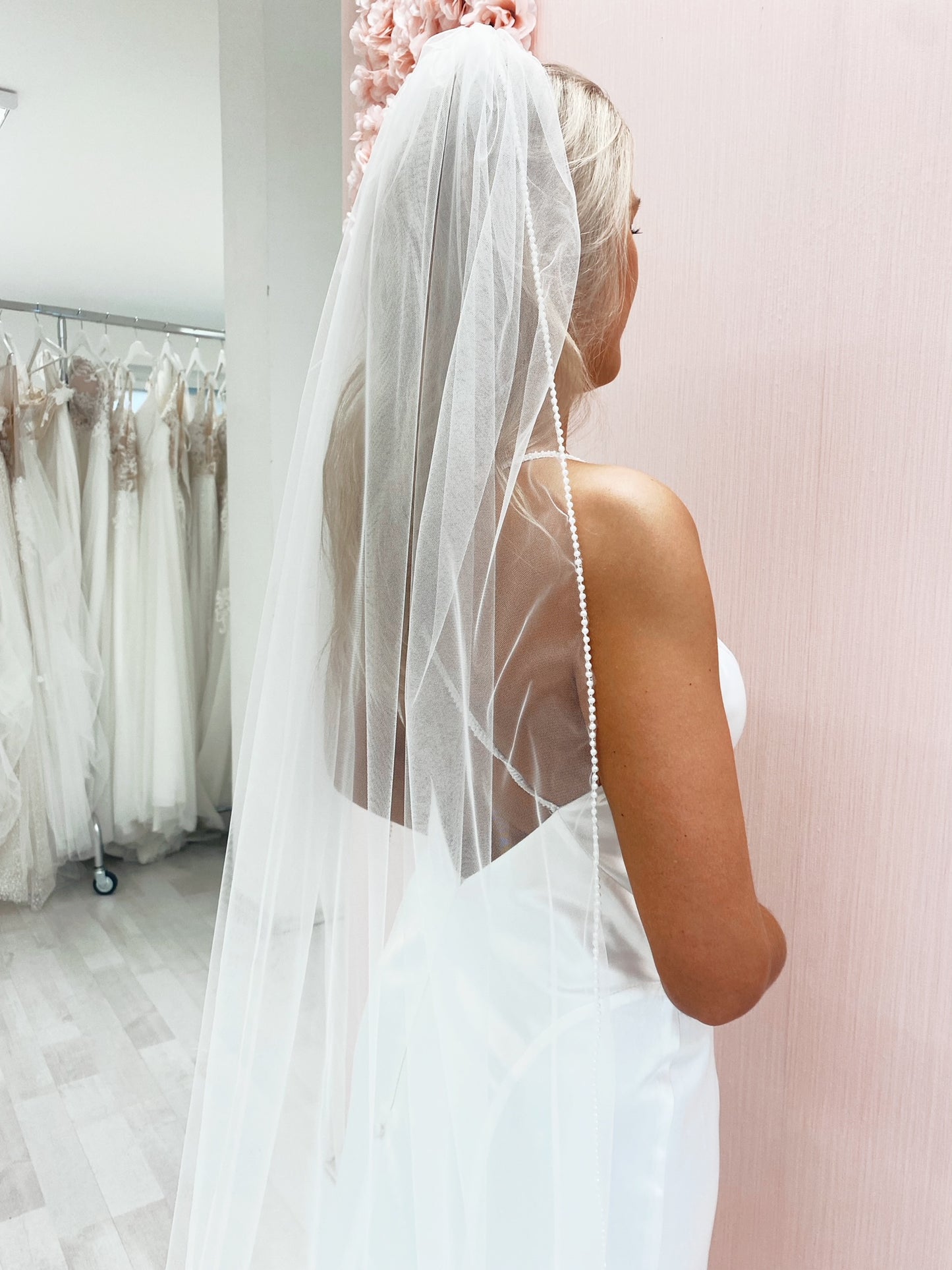 Voile de mariée à bord crayon, voile de mariage à un niveau de longueur de valse avec bord cordé