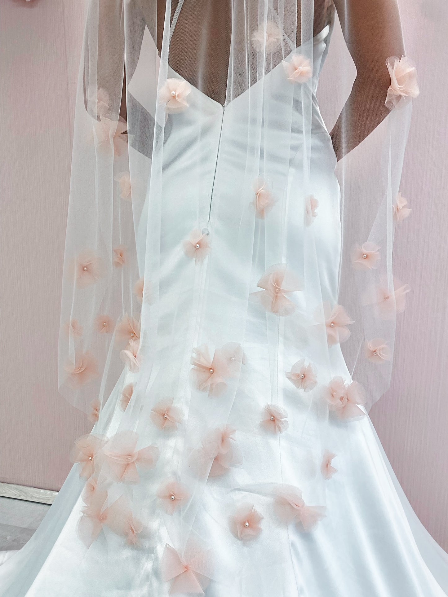 Pink Petal Flower Wedding Veil, Veil with 3D Flowers, Floral Veil, One Tiar