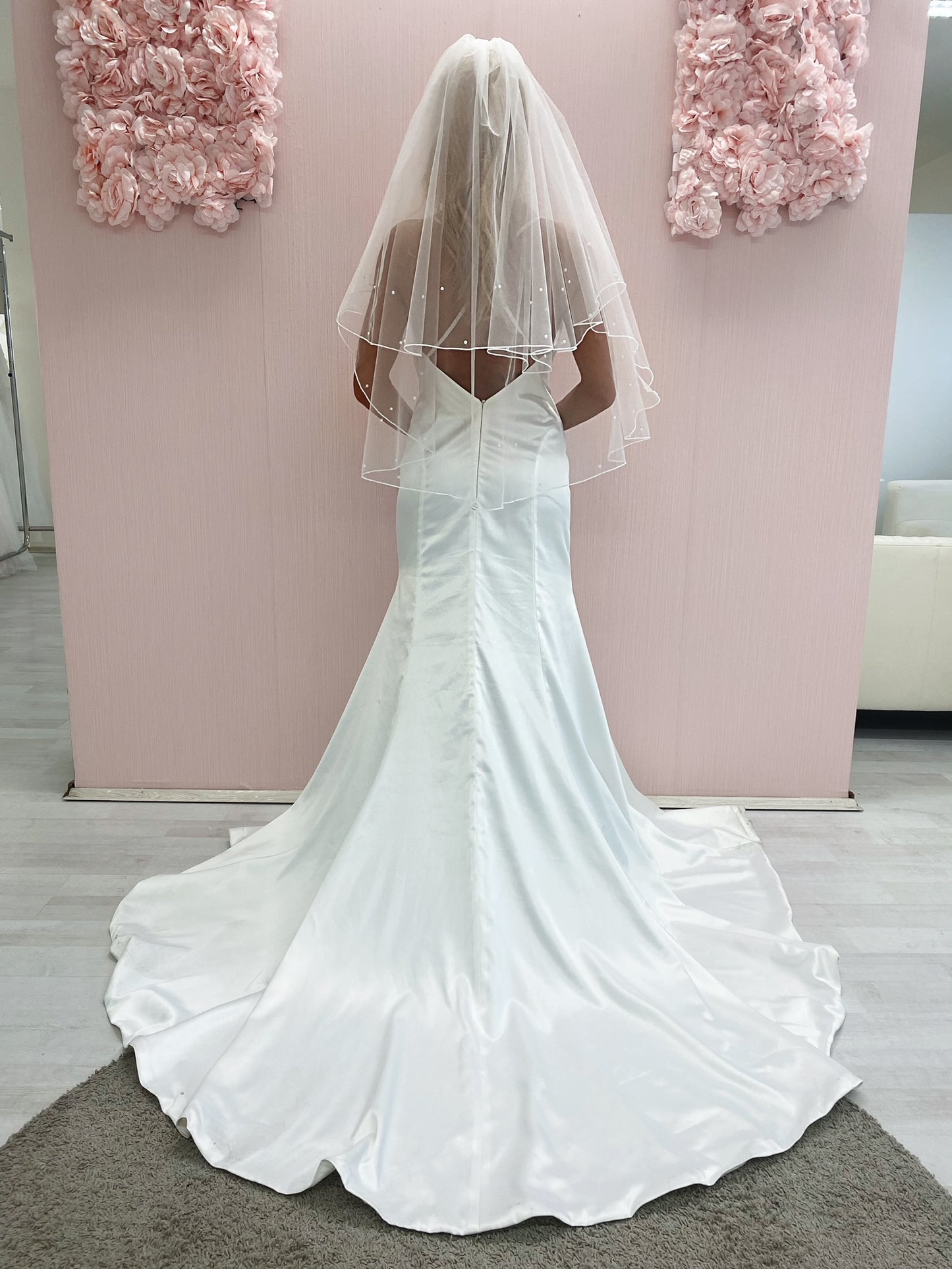 Pencil Edge Veil with Pearls, Hip Lenght Two Tier Wedding Veil with Corded Edge