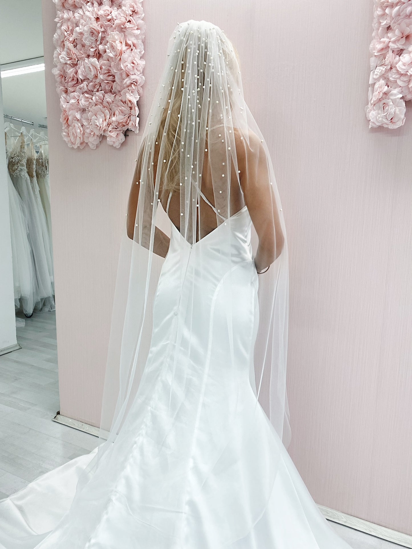 Faded Pearl Wedding Veil, One Tiar Veil with Fading Pearls, Ombre Fading Pearl Veil