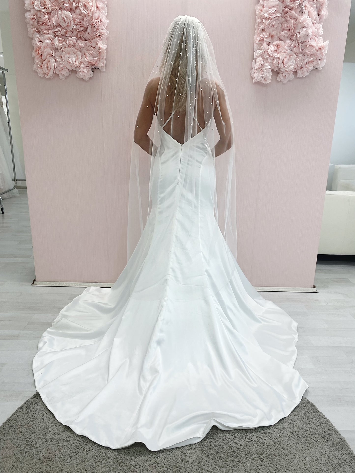 Faded Pearl Wedding Veil, One Tiar Veil with Fading Pearls, Ombre Fading Pearl Veil