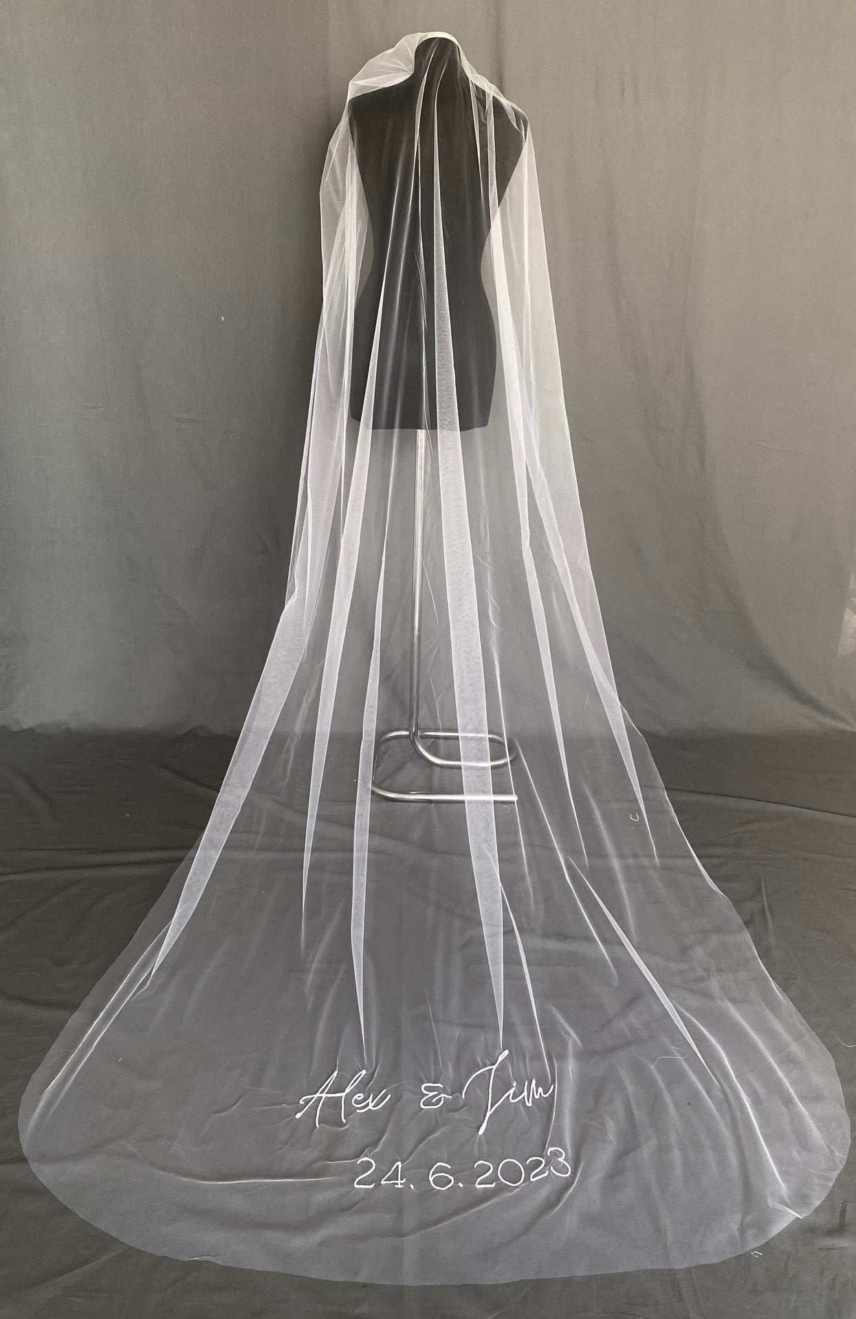 Personalised Embroidered Veil and Satin Edge - One Tier Embroidered Wedding Veil with Any Text