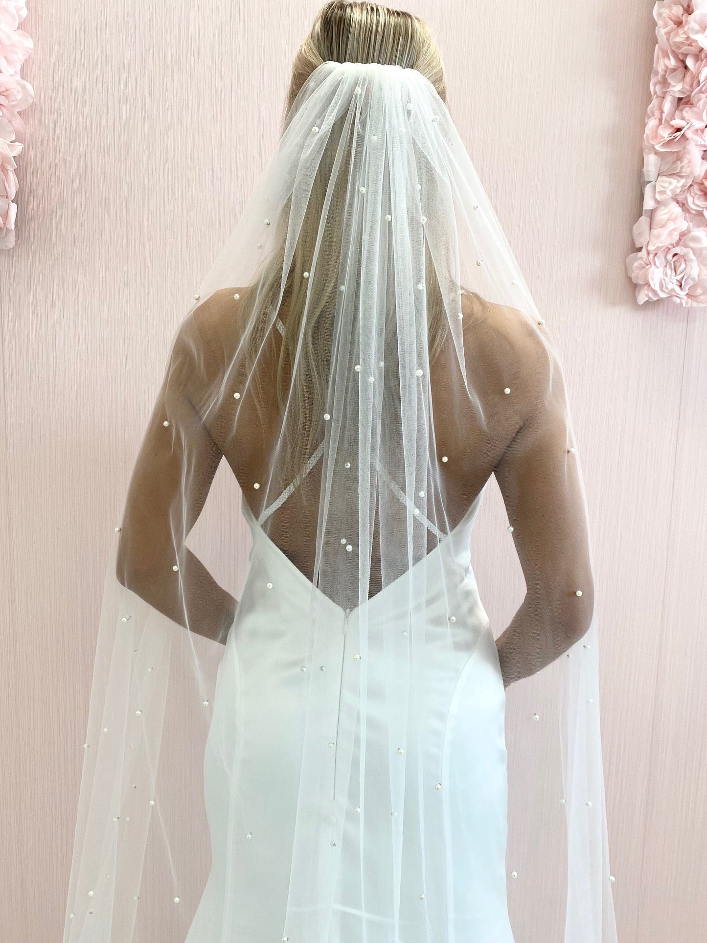 Pearl Veil, One Tier Scattered Veil with Pearls