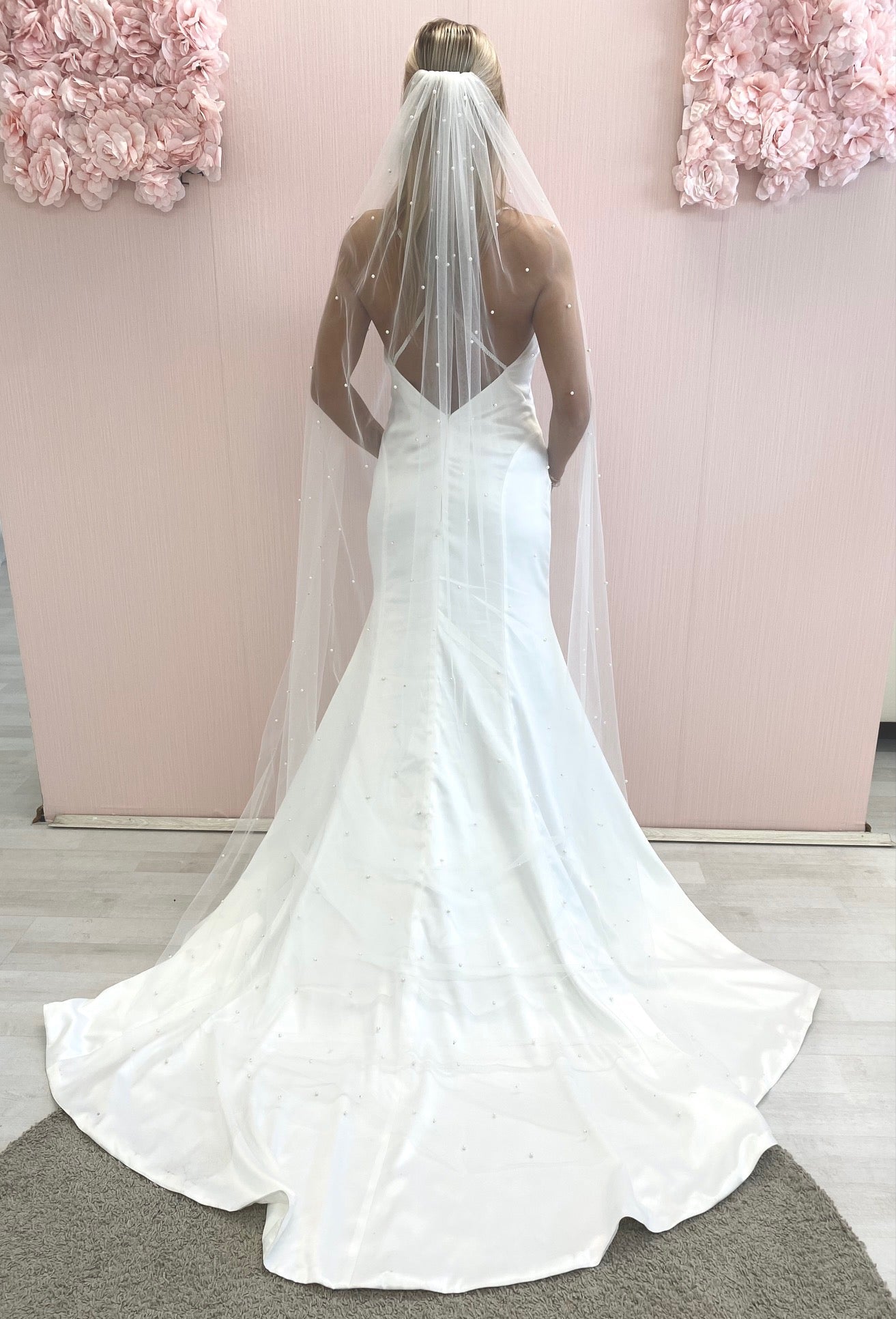 Pearl Veil, One Tier Scattered Veil with Pearls
