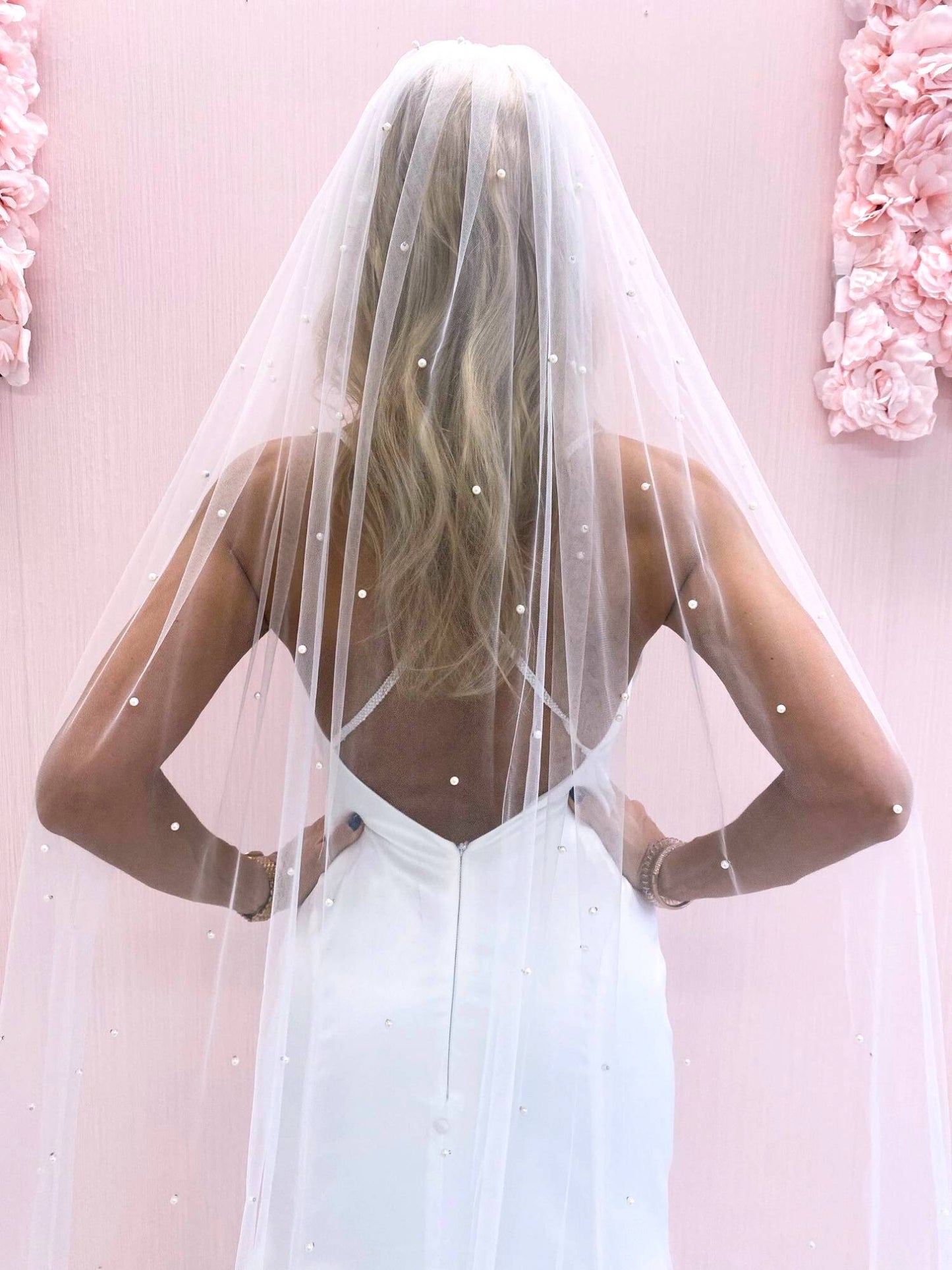 Pearl Veil, One Tier Scattered Veil with Pearls