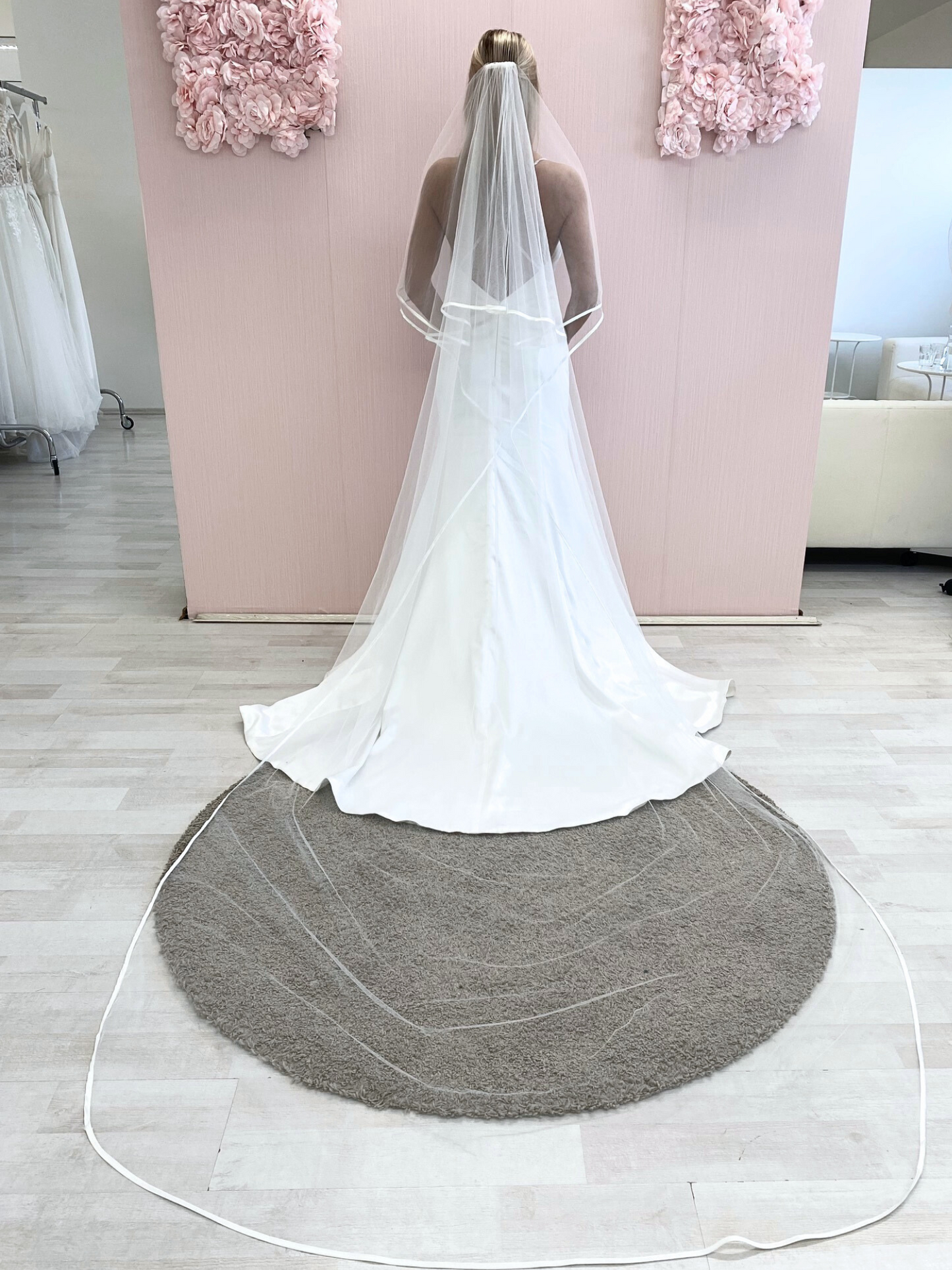 Voile de mariage en satin, voile de mariage à deux niveaux avec bord en satin et fard à joues