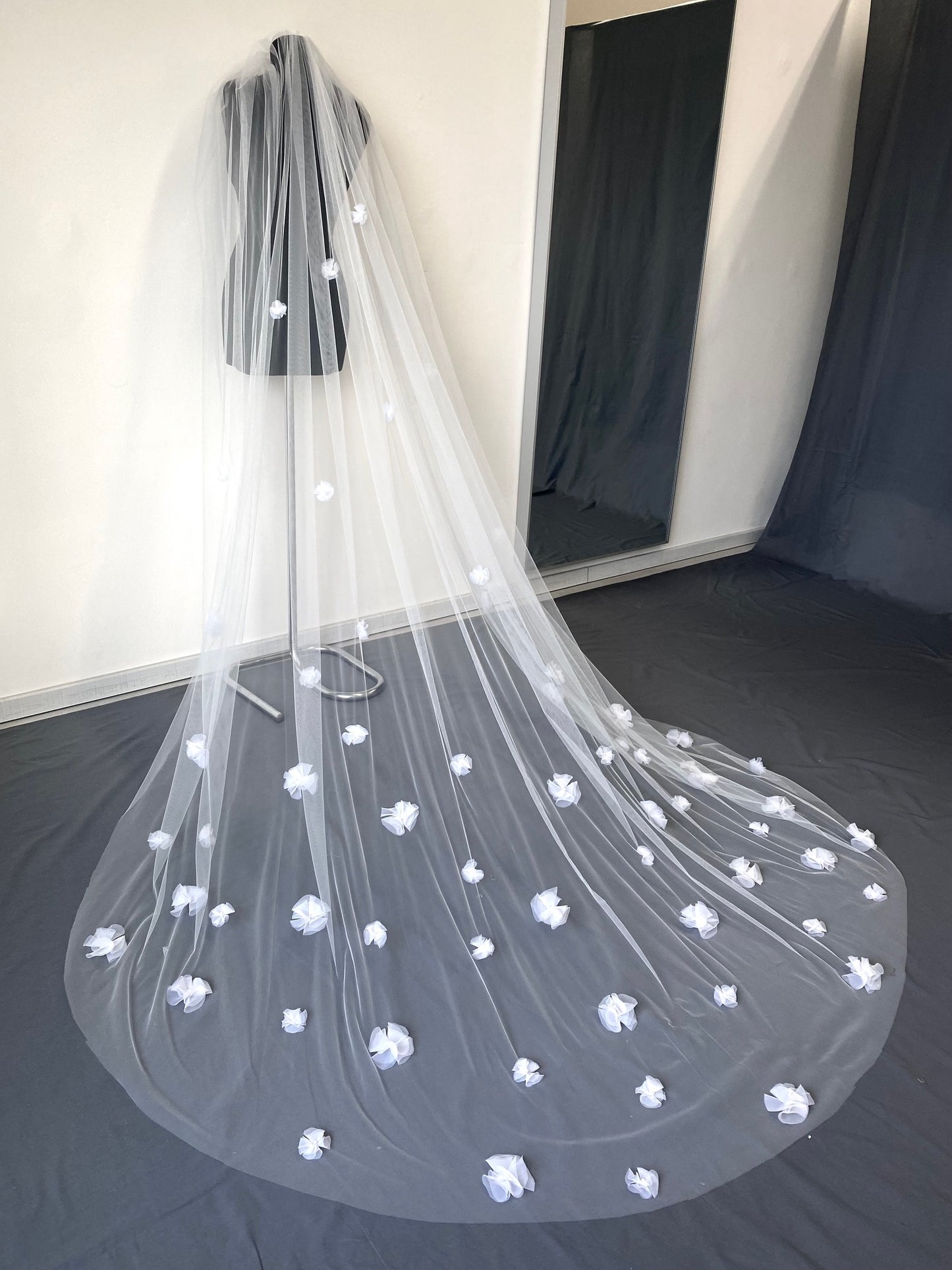 Always & Forever - Voile de mariée brodé à un niveau