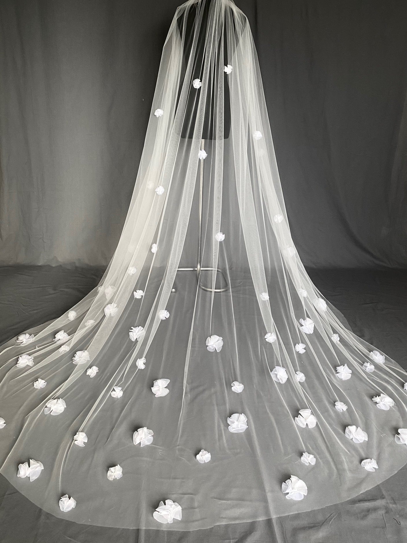 Always & Forever - Voile de mariée brodé à un niveau