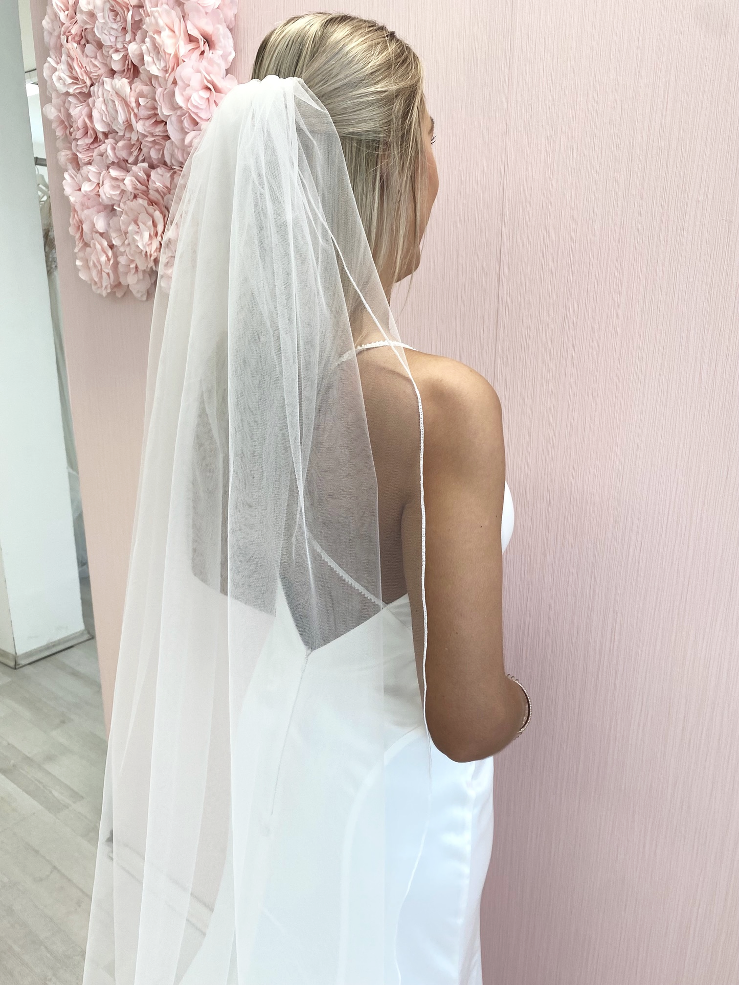 Voile de mariée à bord crayon, voile de mariage à un niveau de longueur de valse avec bord cordé
