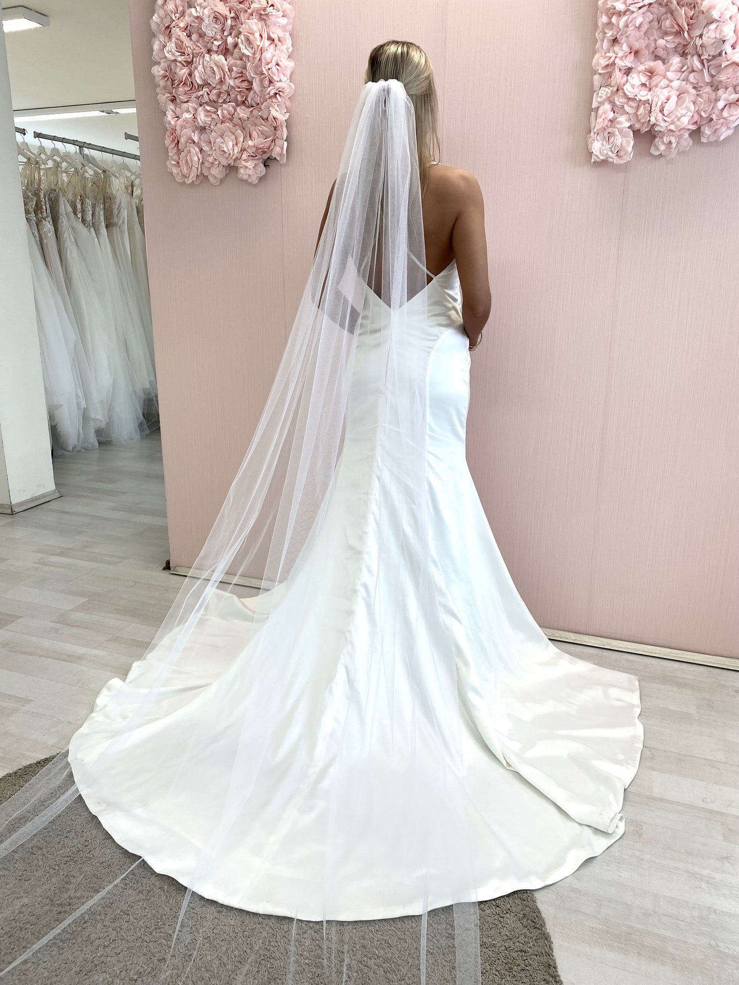 Voile de mariée simple en tulle à une tiare