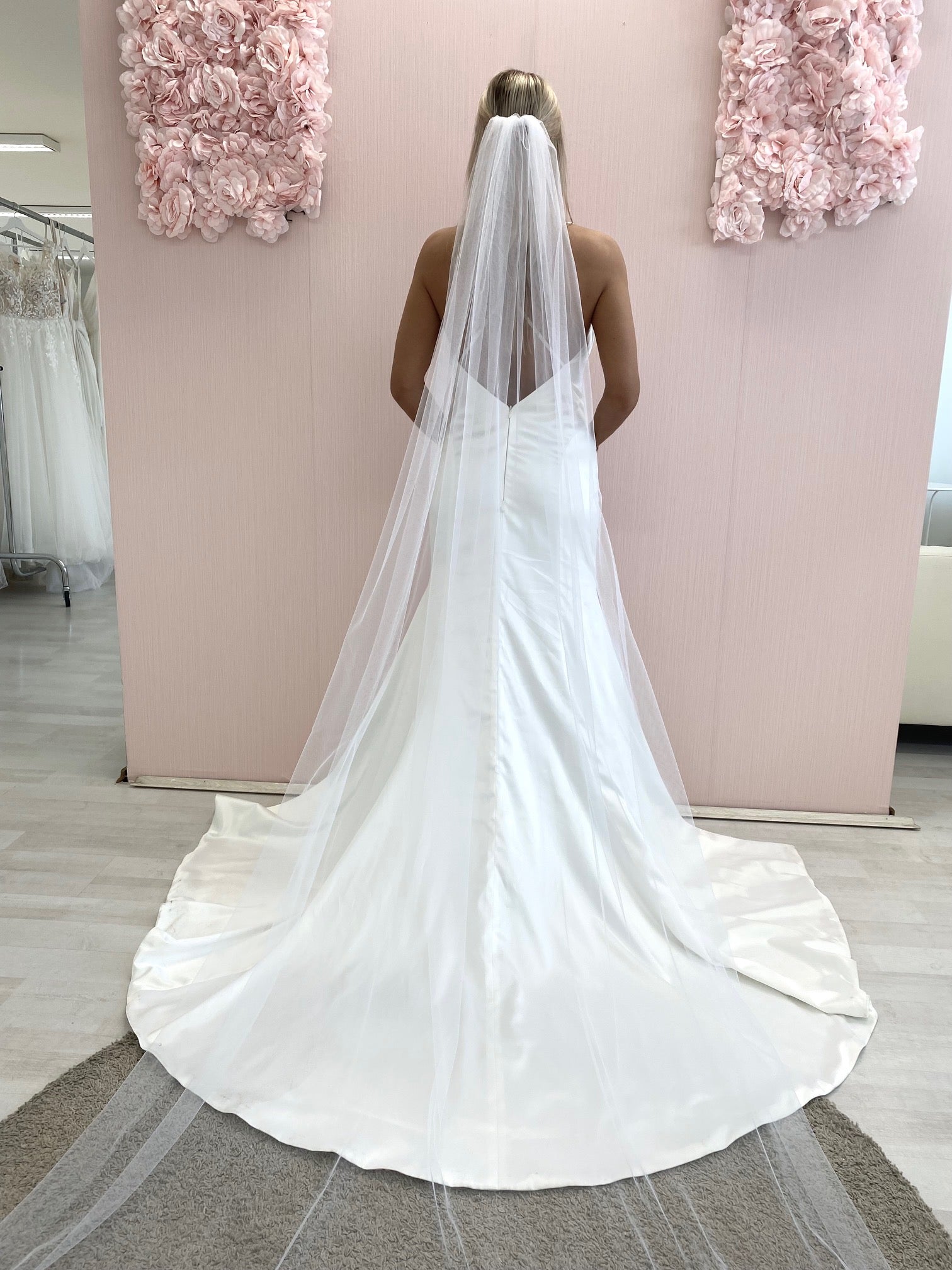 Handmade One layers Pearl Beaded long veil, 1 layer soft outlet tulle veil 2 feet train length veil, long wedding bridal veil